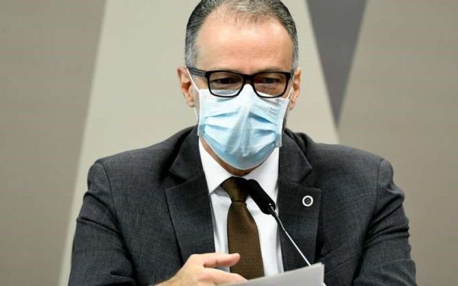 Vacinas não transmitem doenças, afirma  presidente da Anvisa