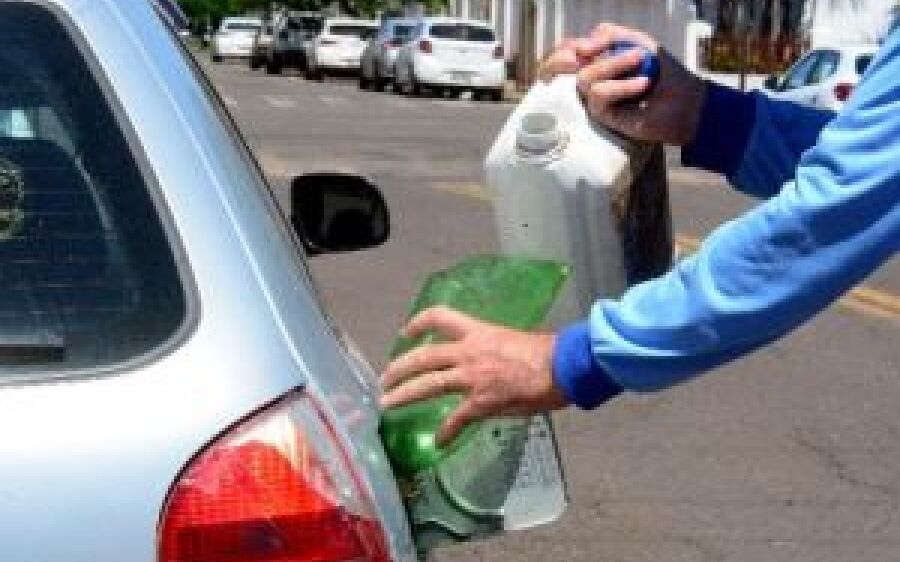 Alta da gasolina faz motoristas andarem na reserva e casos de pane seca aumentam 50%