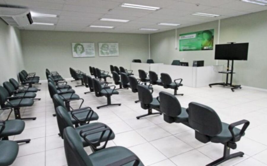 Veja o que abre e fecha das repartições públicas no feriado de Finados