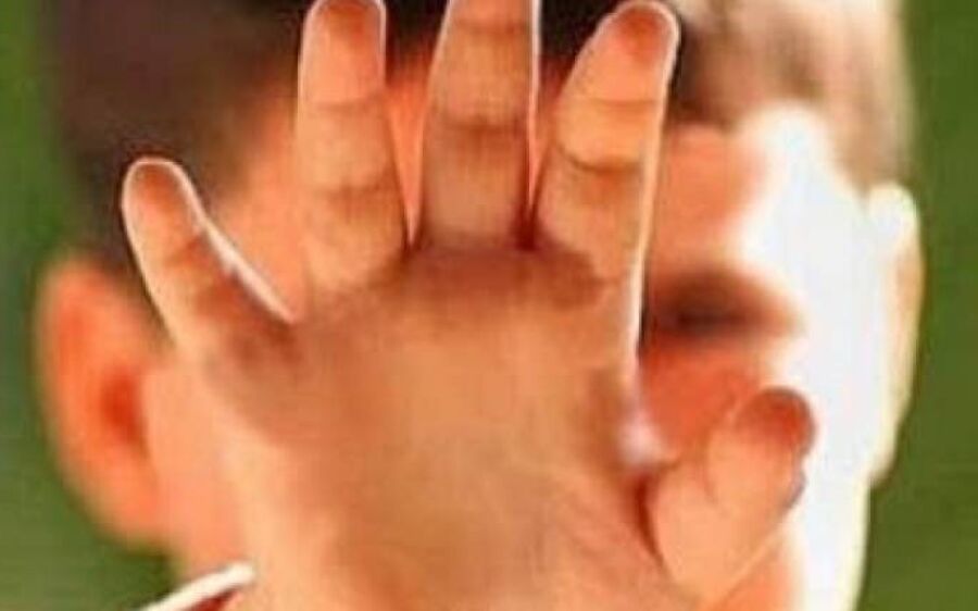 Em MS, mãe desconfia de demora de criança de 6 anos e flagra avô o estuprando