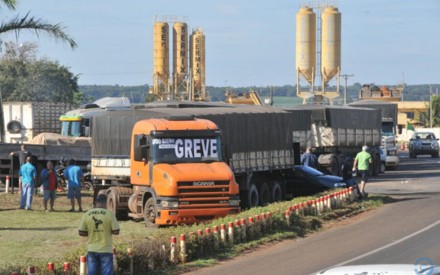Afinal, vai haver greve de caminhoneiros na segunda
