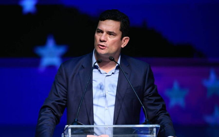 Moro se filia ao Podemos, critica Lula e defende fim da reeleição