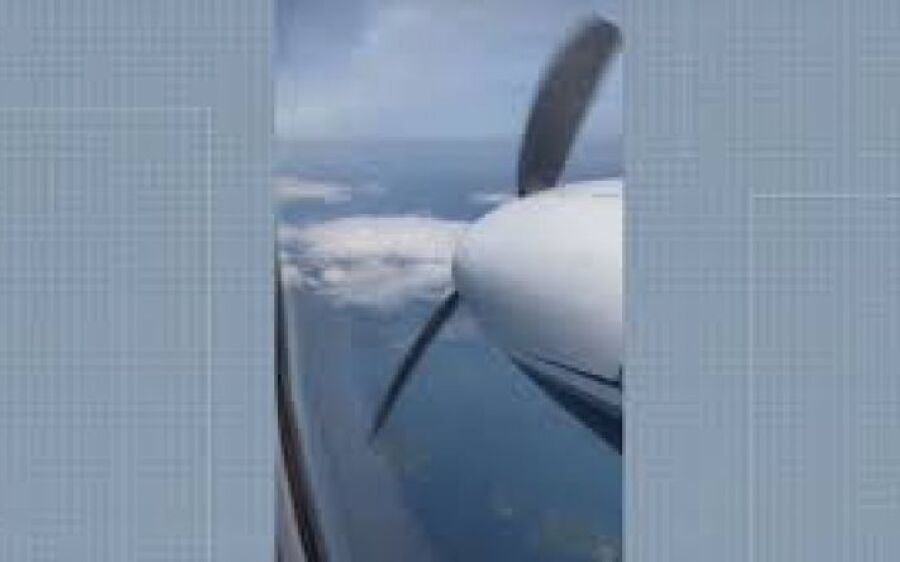 Avião bimotor com 3 a bordo cai no mar na região de Ubatuba