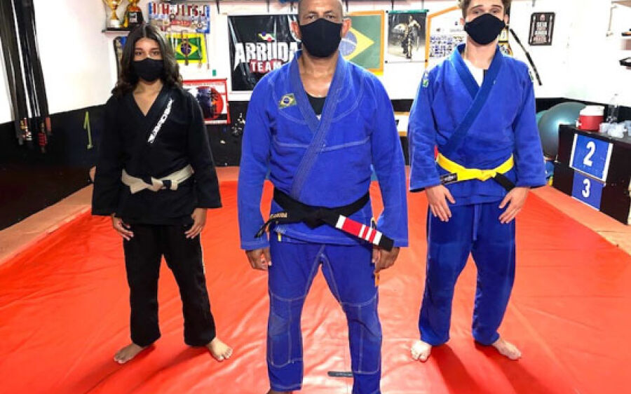 Atletas de Coxim partem para o Mundial  de Jiu-jitsu em São Paulo
