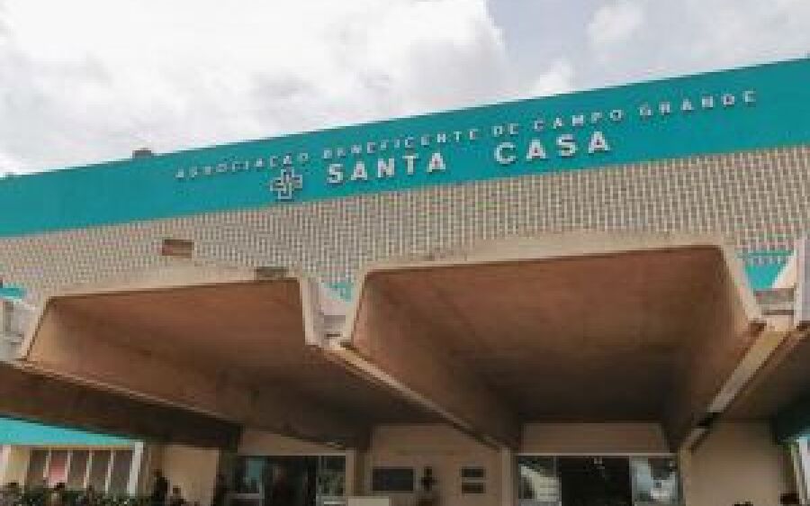 Preso escoltado consegue fugir de hospital depois de furtar celular