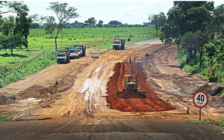 Rodovia que liga Silviolândia a São Romão está interditada