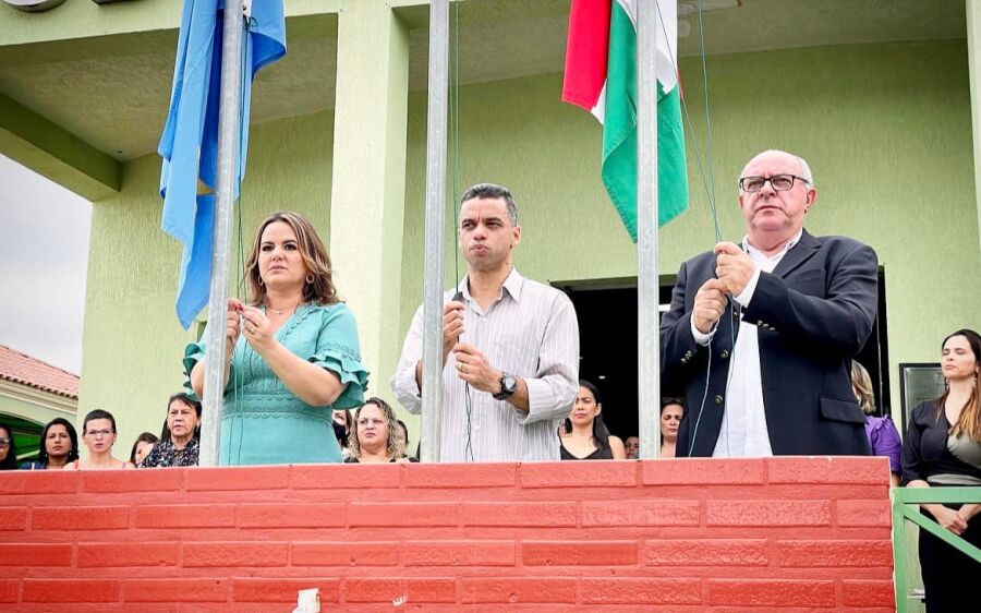 Cerimônia de hasteamento da bandeira celebra os 68 anos de Rio Verde