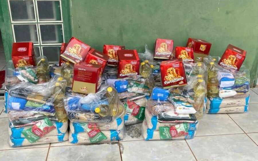 Capitaliza Leilões e Hospital Proncor entregam cestas de natal para a Associação Cataverde