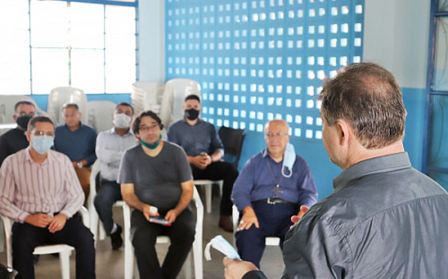 Momento histórico: prefeito reúne lideranças cristãs para café da manhã