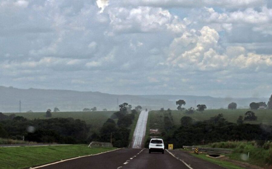 Aumento de nuvens e chuva marcam a quinta-feira em Mato Grosso do Sul
