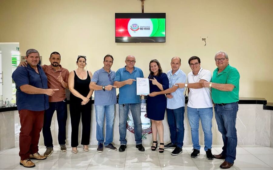 Prefeito Réus Fornari recebe quase  1 Milhão de reais da Câmara Municipal