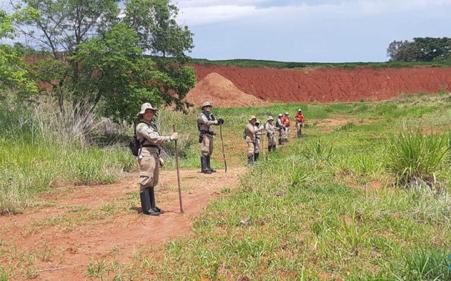 Bombeiros retomam buscas por mulher que sumiu em trilha em São Gabriel do Oeste