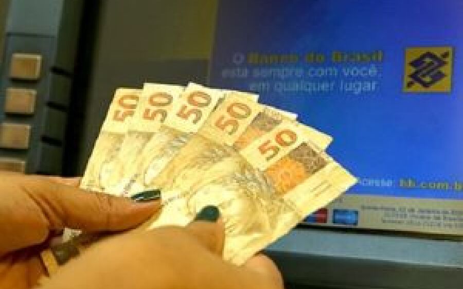 Servidores do Estado recebem salário no dia 1º de fevereiro com 10% de reajuste