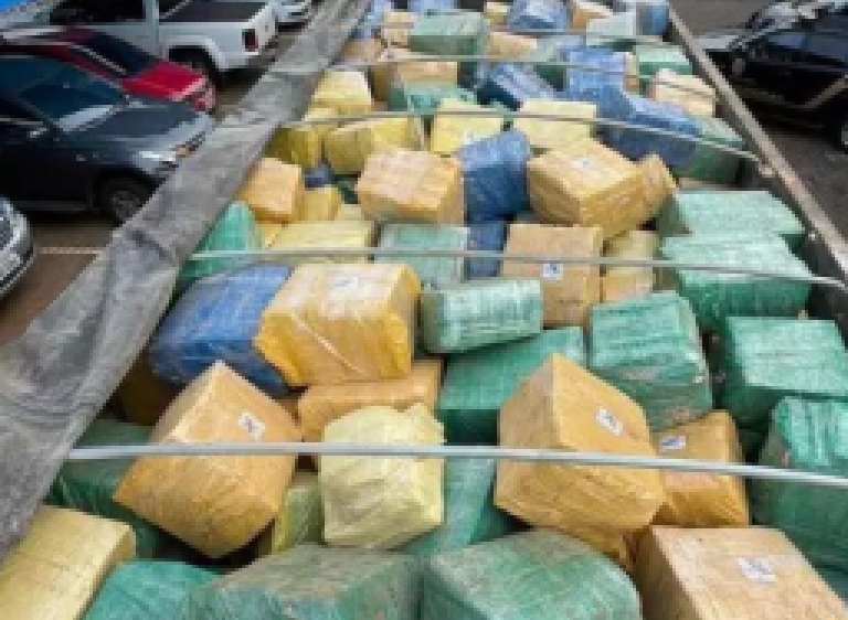 Homem de 51 anos transportava 19 toneladas de maconha para RS