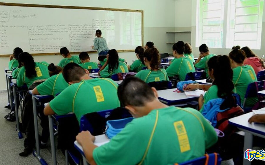Governo do Estado lança novo concurso público para professor, com 722 vagas