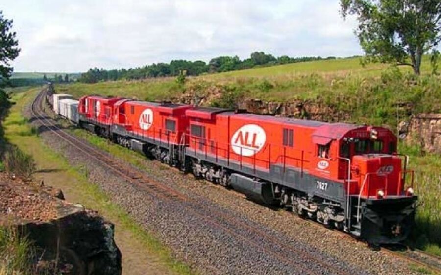 Ferrovia centenária volta a funcionar em MS