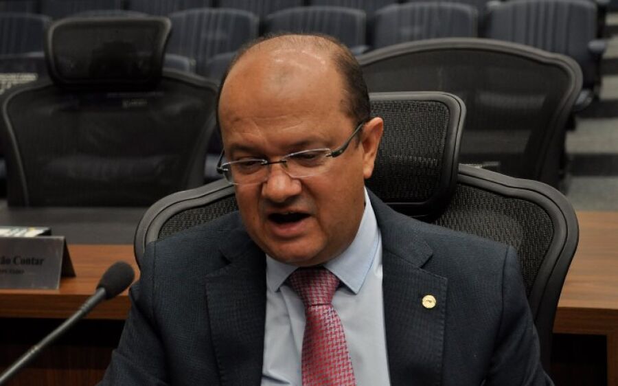 Falta de profissionais dificulta condução do  tratamento de autistas, diz Barbosinha