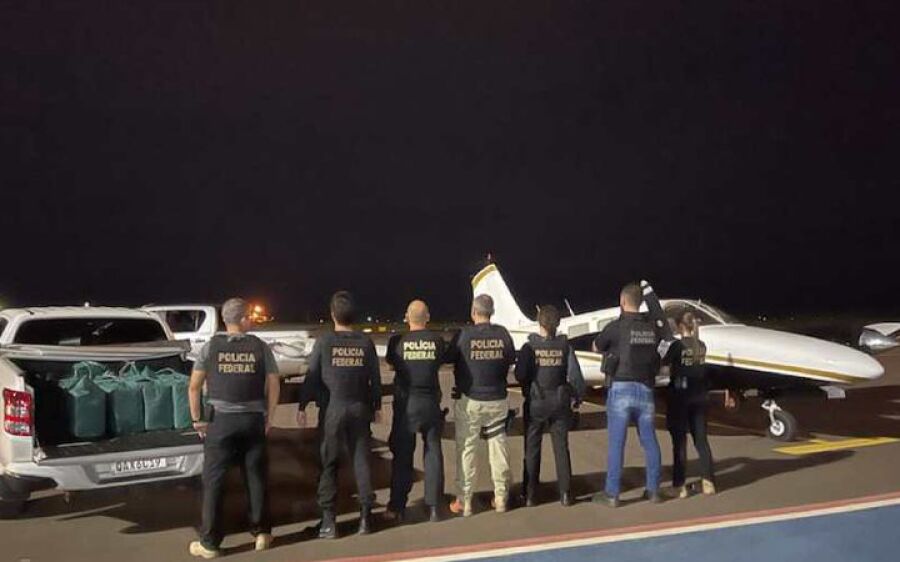 Avião é interceptado pela FAB e piloto preso com cocaína avaliada em mais de R$ 11 milhões