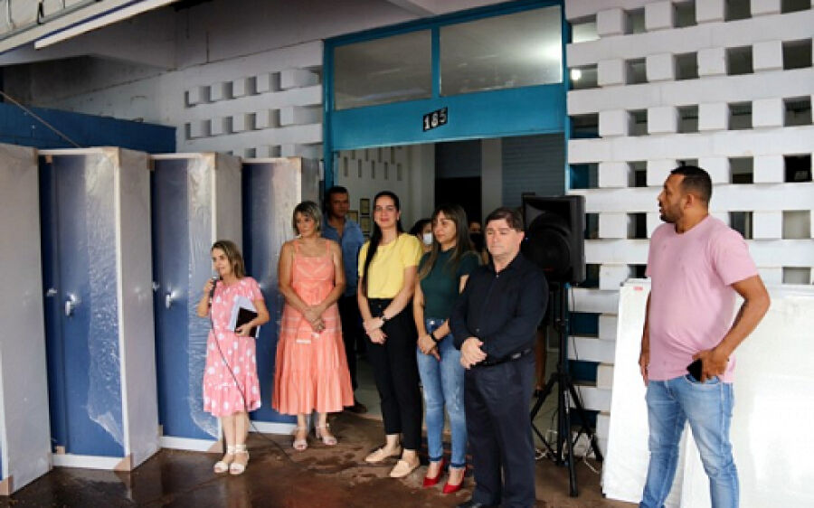 Prefeitura entrega materiais permanentes para rede municipal de ensino