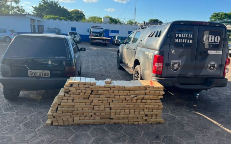 Choque prende quarteto com mais de 300 kg de droga avaliada em meio milhão de reais