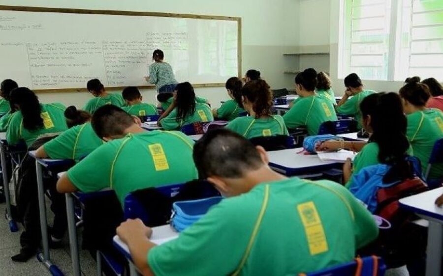 Mais de 21 mil candidatos fazem provas dos concursos de SED e CGE neste domingo
