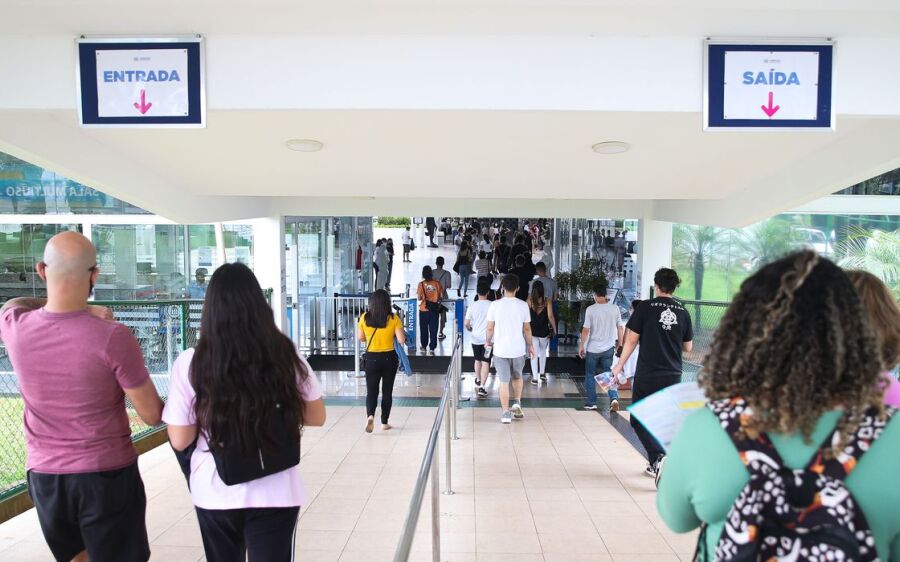 Começou ontem o prazo para pedir a isenção da taxa de inscrição do Enem