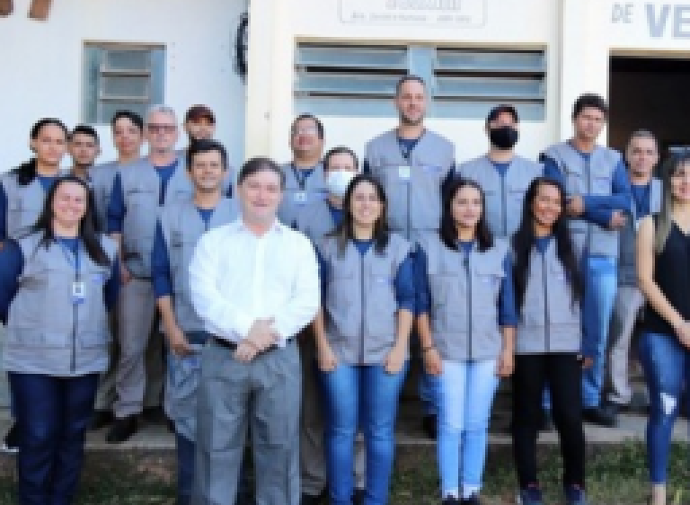 Em Coxim, equipe de Controle de Vetores e Endemias  recebem novos uniformes