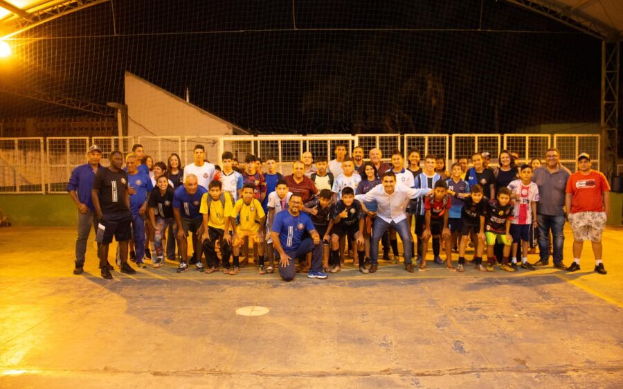 Prefeito Réus Fornari e  Deputado Herculano Borges  visitam a Escolinha de Futsal