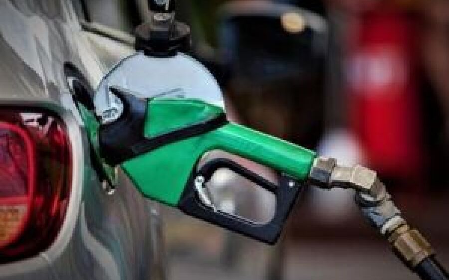 Preço da gasolina volta a subir nos postos, diz ANP