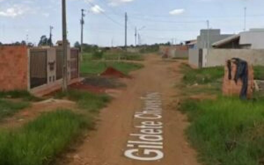 Adolescente executa jovem à bala na frente da mãe