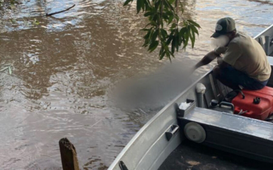 Corpo de pescador é resgatado pelos bombeiros no rio Taquari, em Coxim