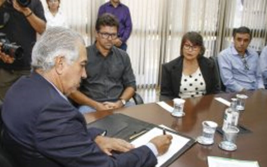 Governador assina licitação para pavimentação da MS-316, que vai ligar Costa Rica a Paraíso das Água