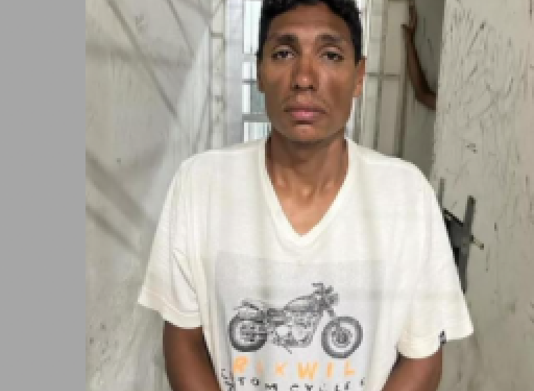 Pastor é preso após confessar manter relação com menina de 12 anos
