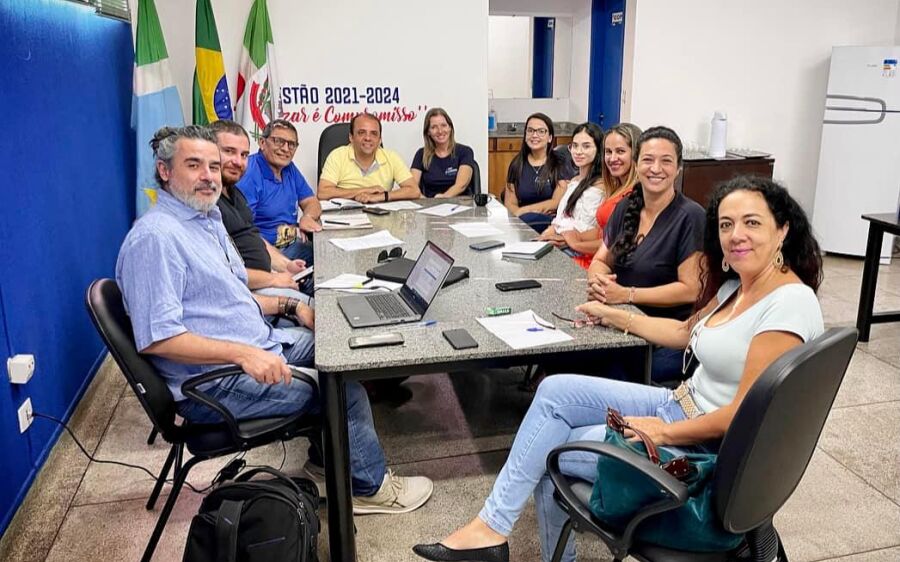 Prefeitura de Rio Verde adere à Redesim para facilitar aberturas de  empresas