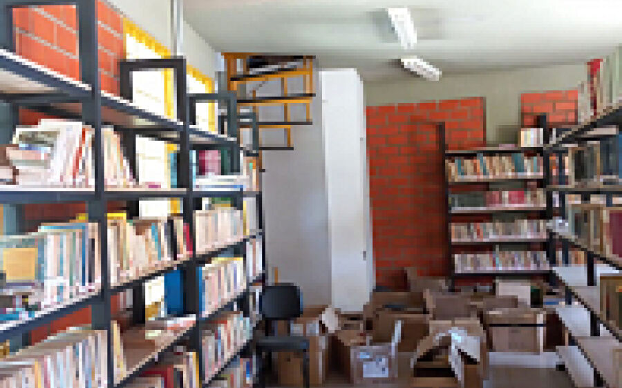 Devido a mudança de endereço atendimento em biblioteca está suspenso