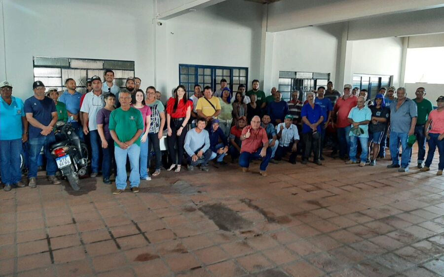 Secretaria de obras de Rio Verde reúne servidores para um momento espiritual