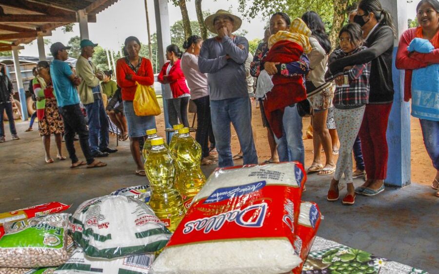 Famílias indígenas de Nioaque recebem cestas alimentares