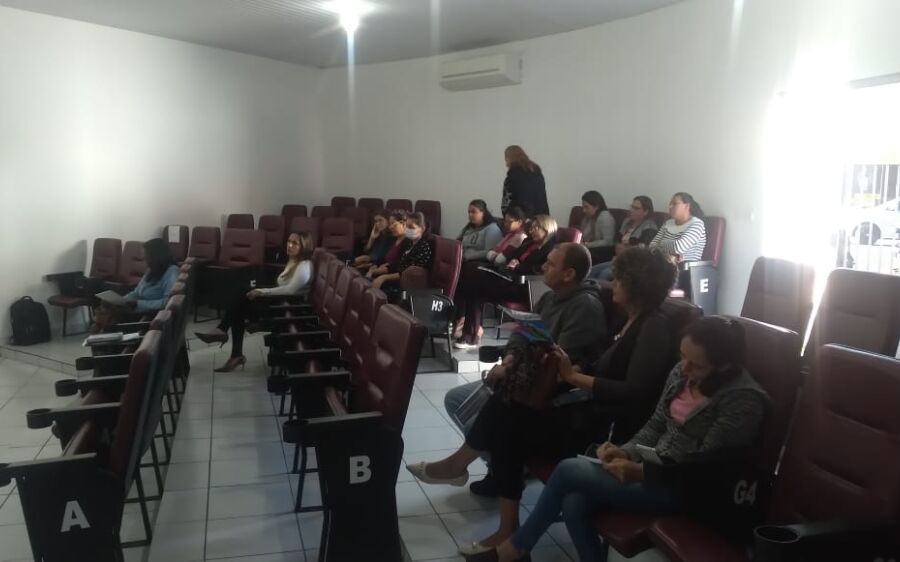 Reunião discute PCCR com servidores municipais de Coxim