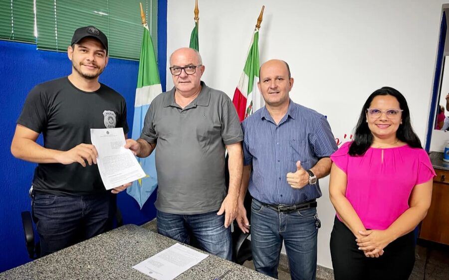 Prefeito Réus Fornari assina  termo de fomento de 30 mil reais entre a Prefeitura e o Conselho de Se