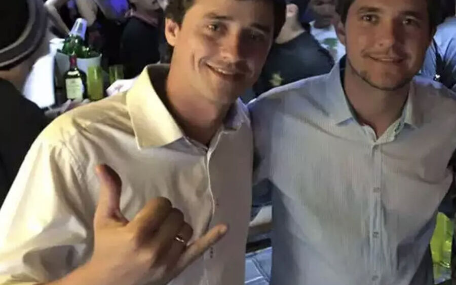 Irmão de campeão do BBB atropela anta e capota caminhonete na BR-163
