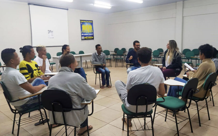 Maio da Diversidade: Unidades penais recebem ações voltadas ao público LGBT