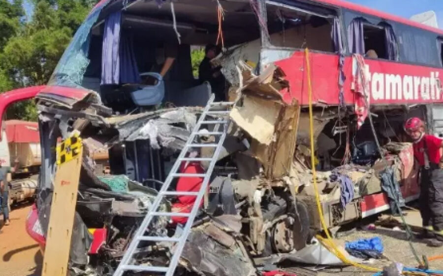 Acidente na BR-163 em Mato Grosso deixa oito mortos