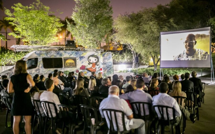 1º cinema movido a energia solar tem sessão especial em MS