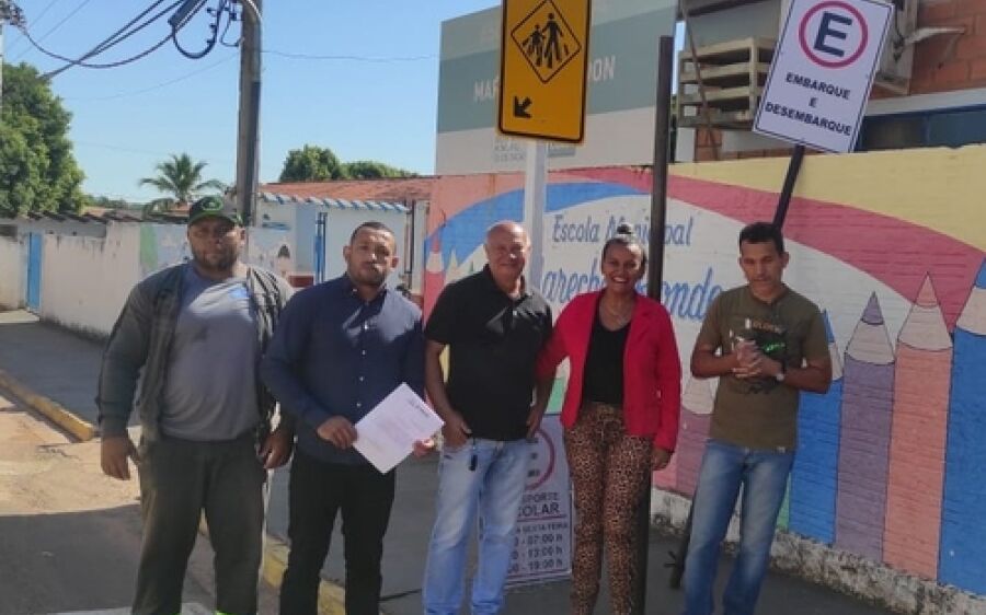 A pedido de Marcinho e Marly, tráfego de mão  dupla da Rua Eri Barbosa é alterado para mão única
