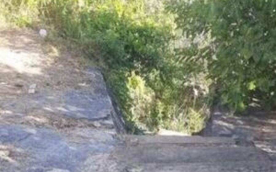 Pescador de 65 anos é encontrado morto em escadaria