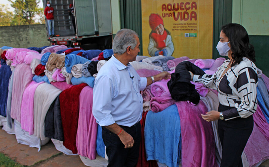 Governo do Estado inicia distribuição de 80 mil cobertores que vão aquecer população carente