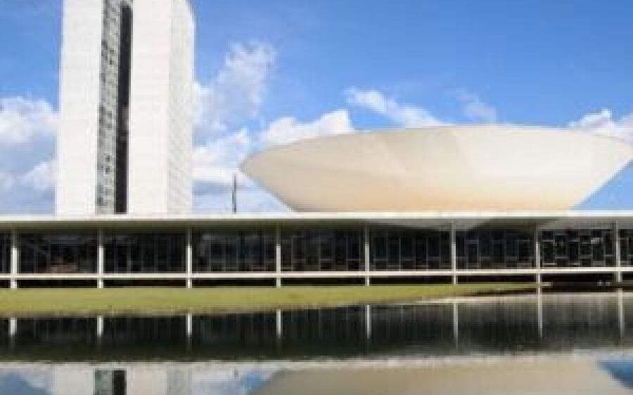 Câmara dos Deputados deve votar cobrança de mensalidade em faculdades públicas nas próximas semanas