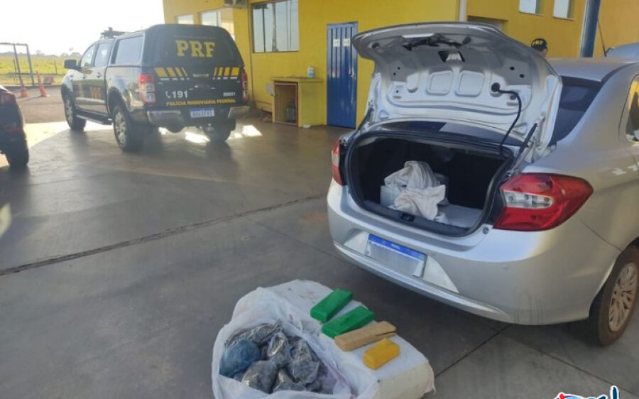 PRF apreende 101 quilos de maconha, três quilos de skunk e recupera veículo em Naviraí