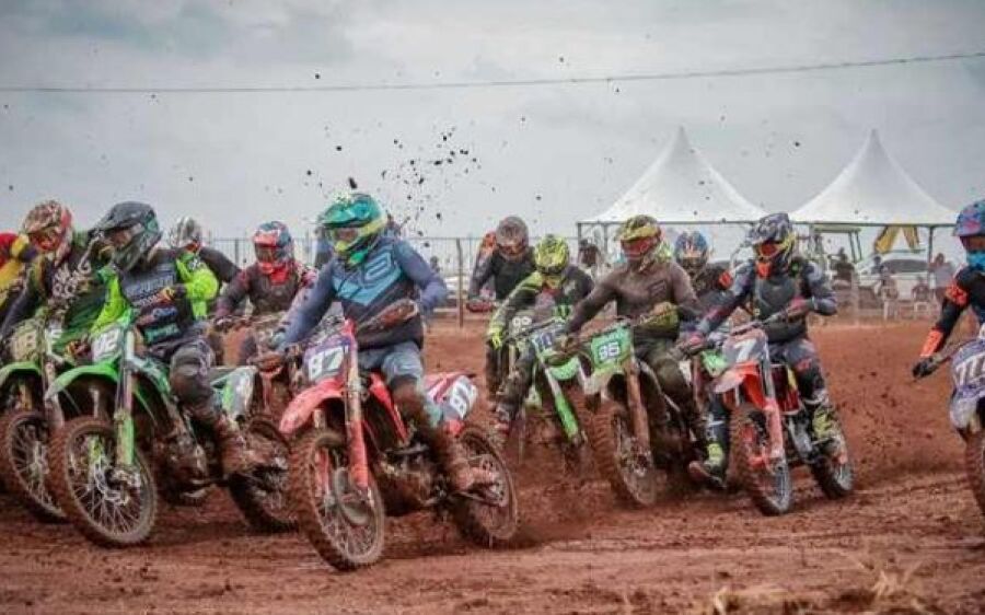 Estadual de Motocross agita São Gabriel do Oeste neste fim de semana