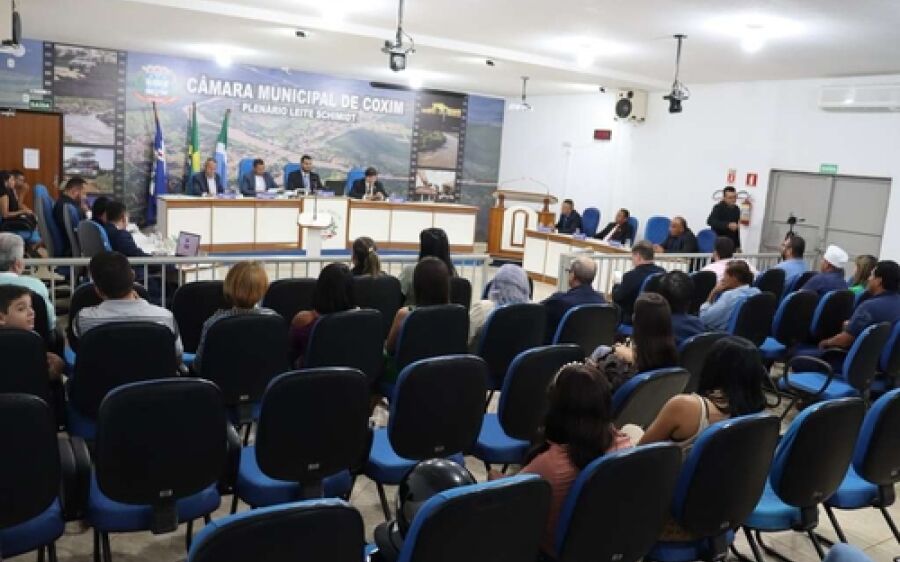 Vereadores aprovam Projeto que  reajusta piso salarial do magistério em 18%